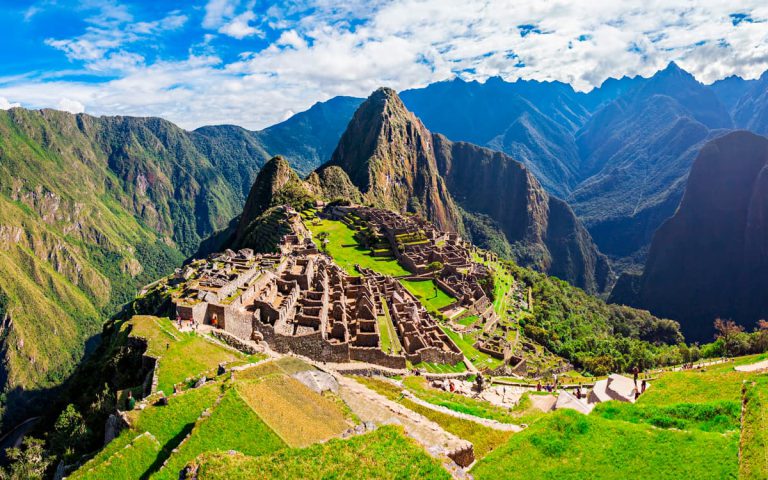 Peru Mystic Travel Viky - Machu Picchu en Tren Desde Ollanta (1Día)